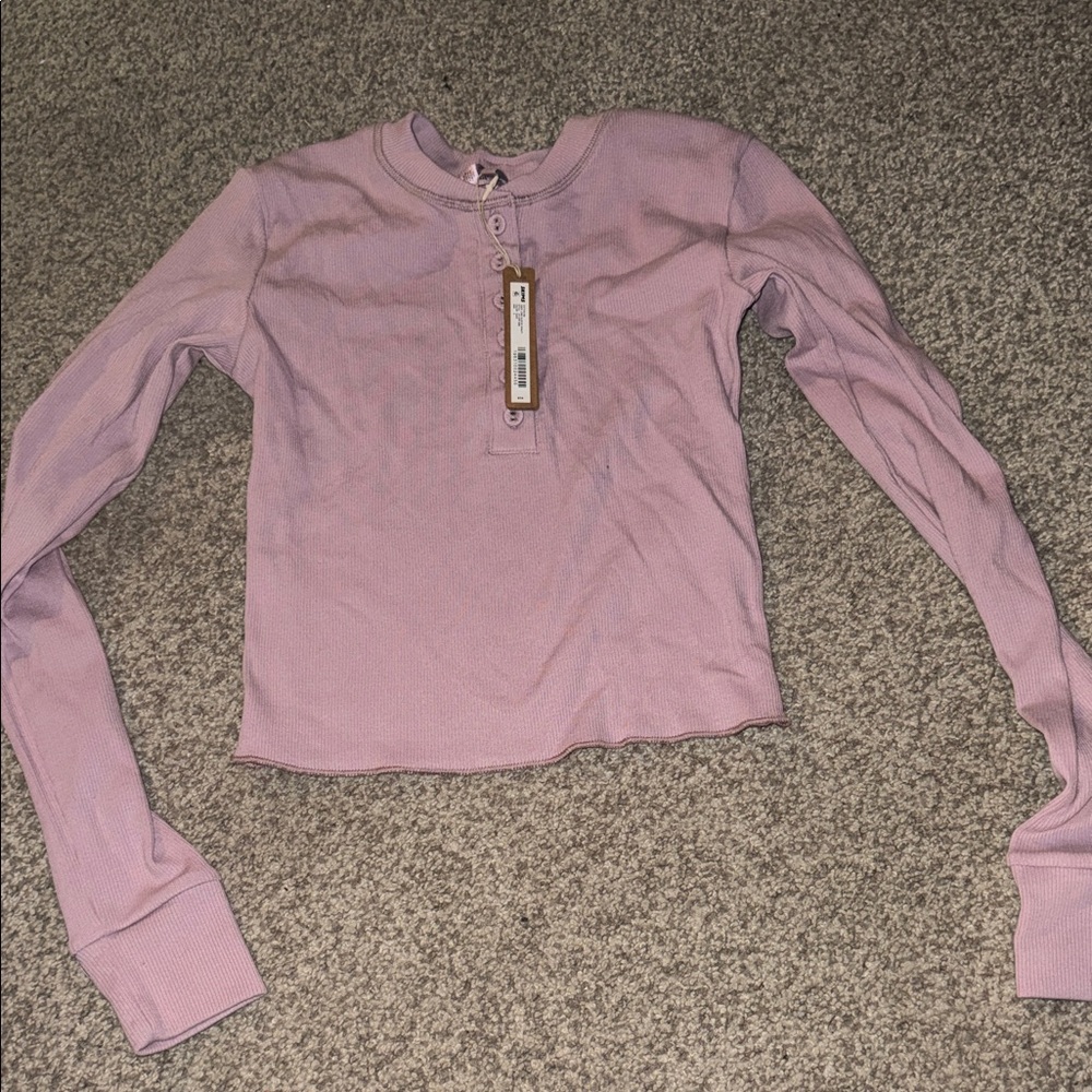 SKIMS COTTON RIB CROP LONG SLEEVE HENLEY
